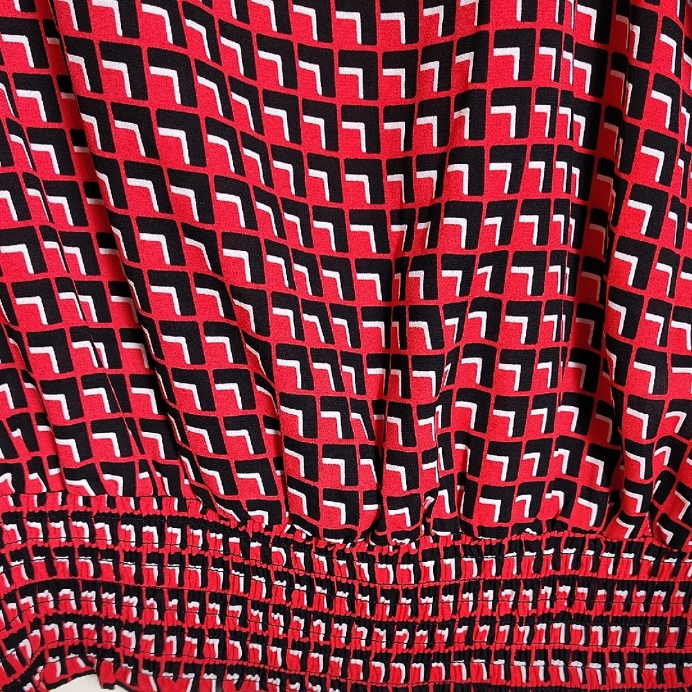 Red and White Boxy 3/4 Sleeve Blouse - Picture 6 of 7